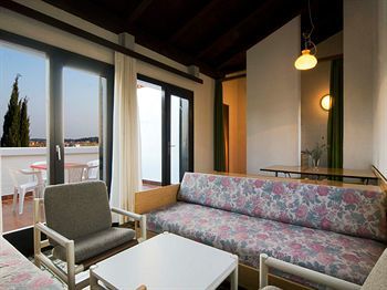 פורץ Pical Apartments מראה חיצוני תמונה
