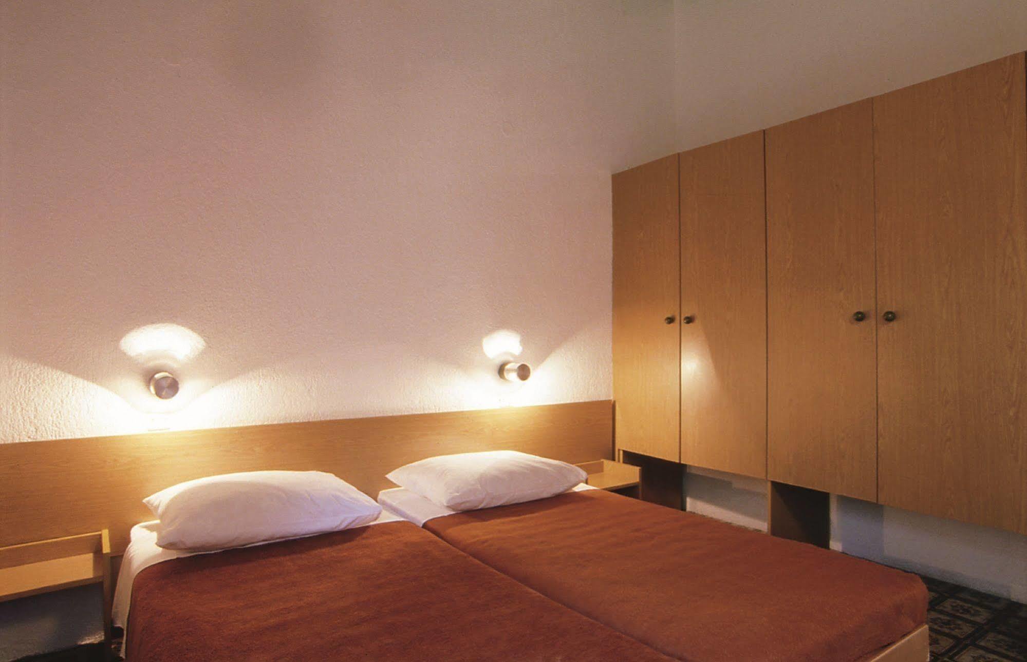 פורץ Pical Apartments מראה חיצוני תמונה